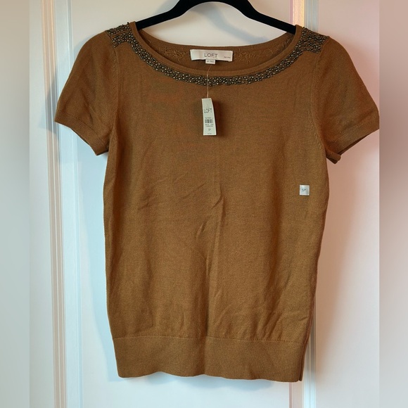 NWT loft short sleeve top size S petite. Caramel color , excellent condition - Picture 2 of 9